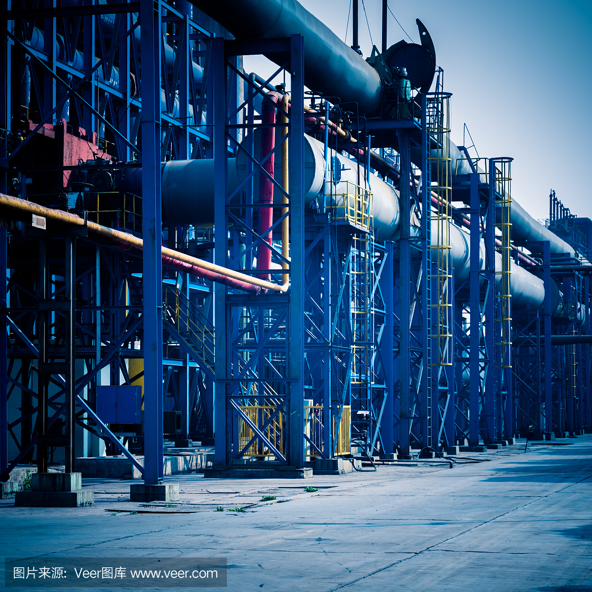 內(nèi)景一鋼鐵廠,鋼鐵工業(yè)